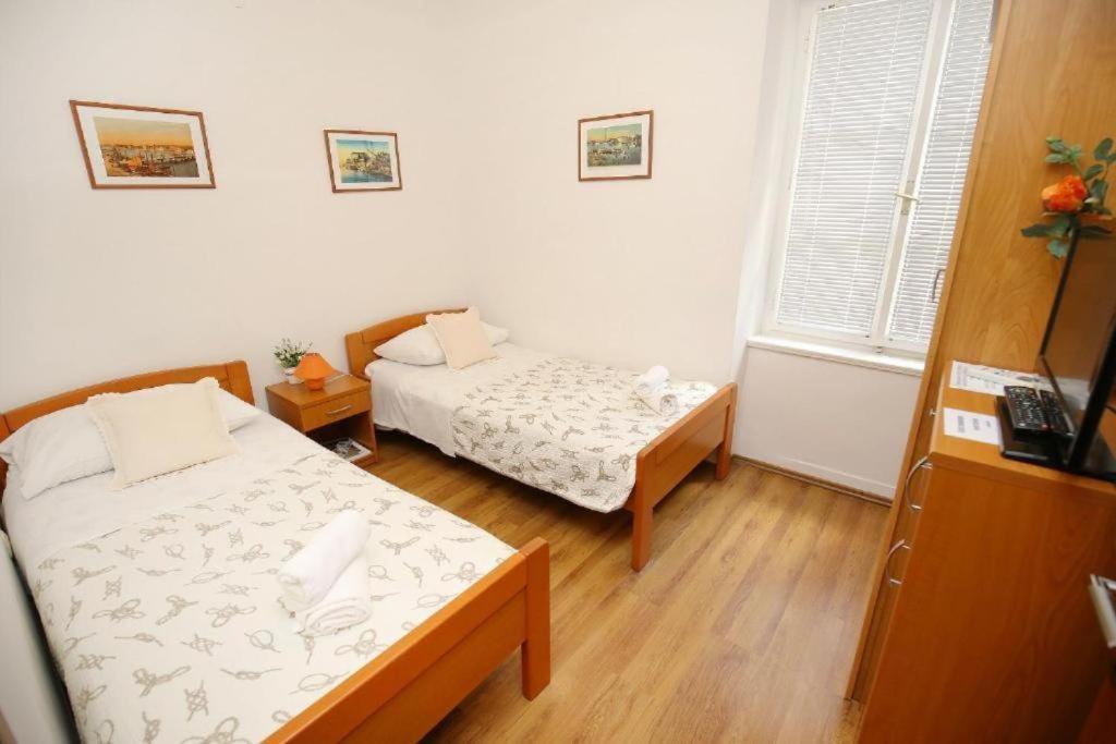 Victoria Old Town Appartement Zadar Buitenkant foto